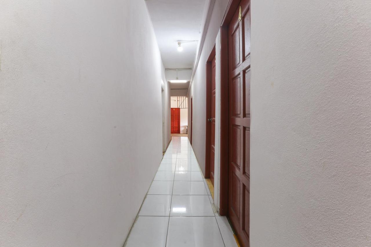 Oyo 90321 Hotel Bajet Sri Manal Tanah Merah (Kelantan) Exterior foto