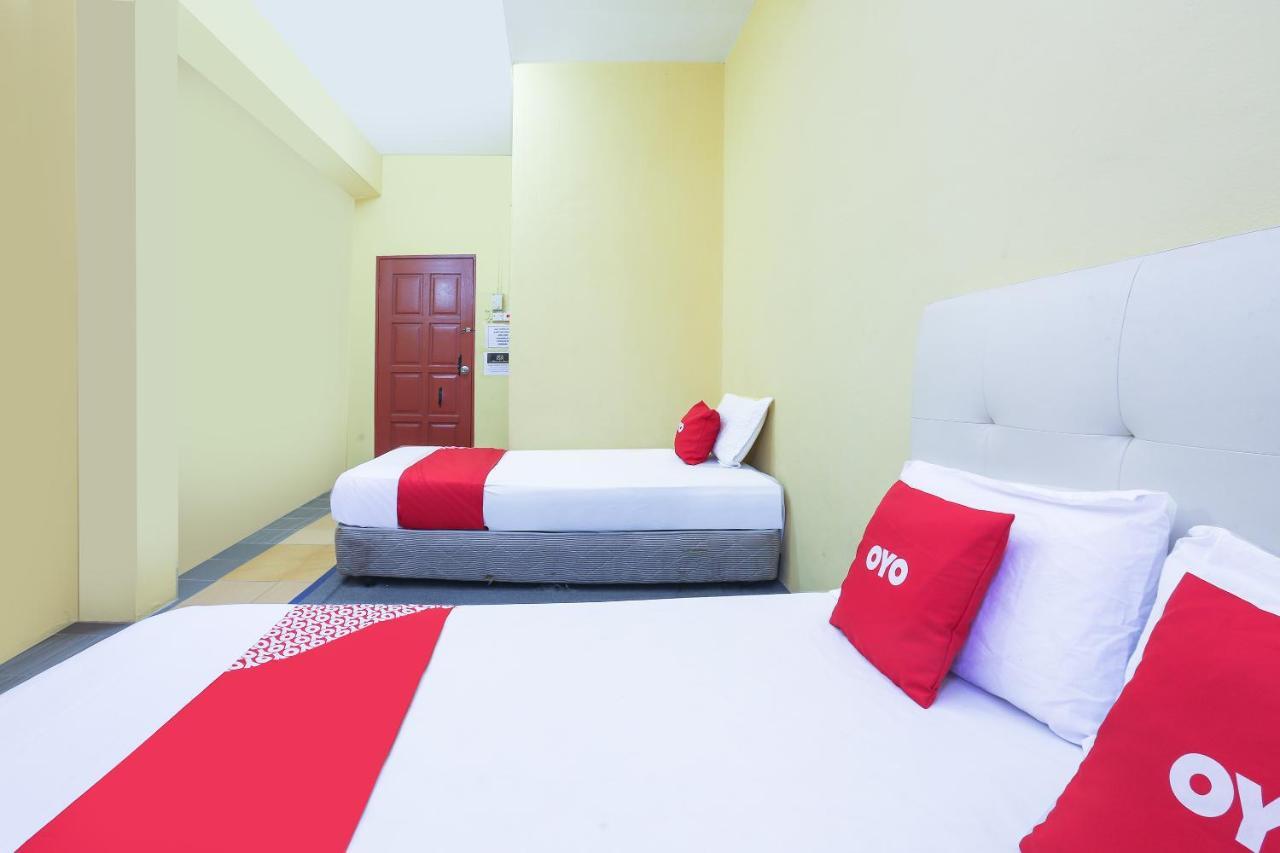 Oyo 90321 Hotel Bajet Sri Manal Tanah Merah (Kelantan) Exterior foto