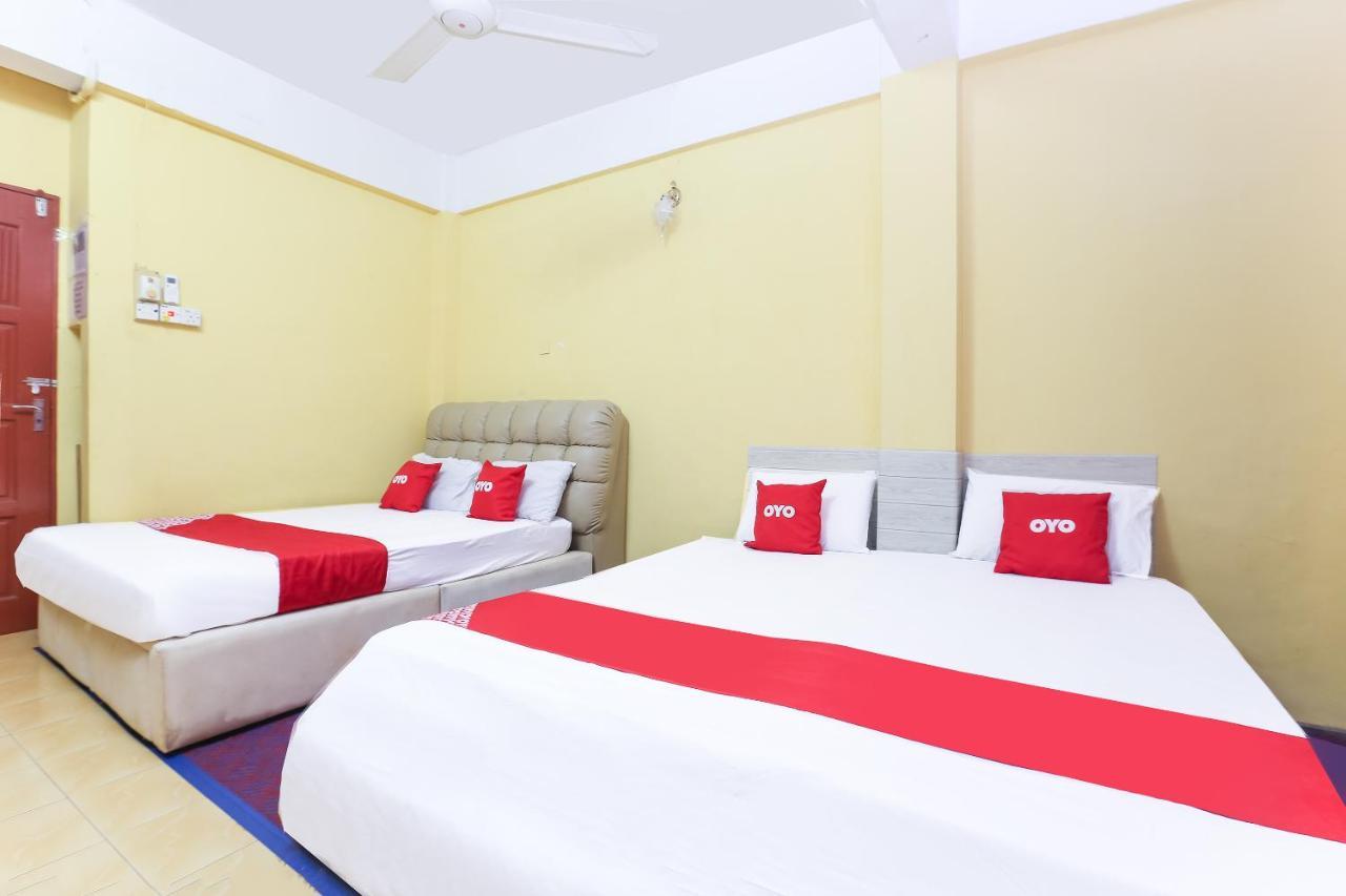 Oyo 90321 Hotel Bajet Sri Manal Tanah Merah (Kelantan) Exterior foto