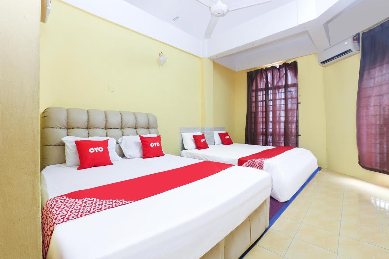Oyo 90321 Hotel Bajet Sri Manal Tanah Merah (Kelantan) Exterior foto
